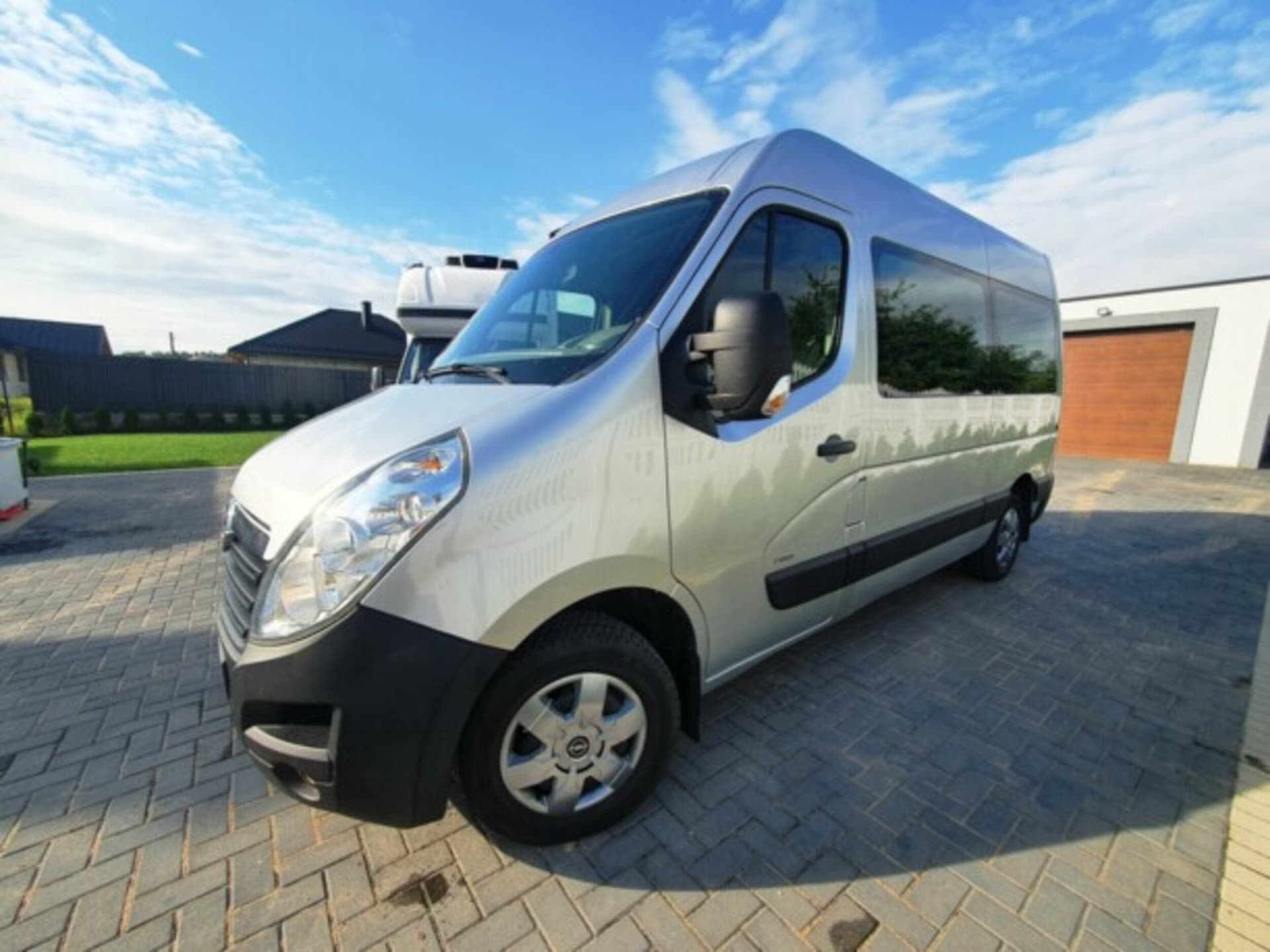 Трансфер из Гродно в Брест до 8-ми человек