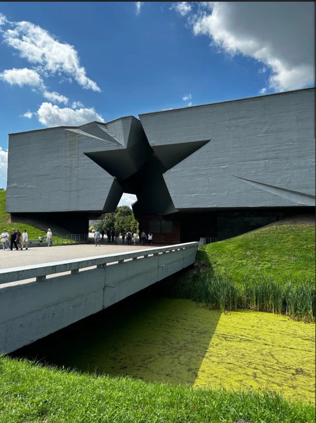 Трансфер из Минска: Брестская крепость и Беловежская пуща